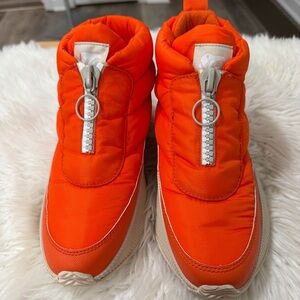 Sorel Women’s Bright Orange Boots Size 8